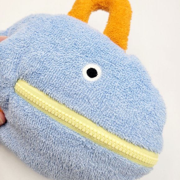 Pottery Barn Kids Blue Terrycloth Pocket Plush Fish Toiletry Bag Bath Toy Zipper - Picture 2 of 12